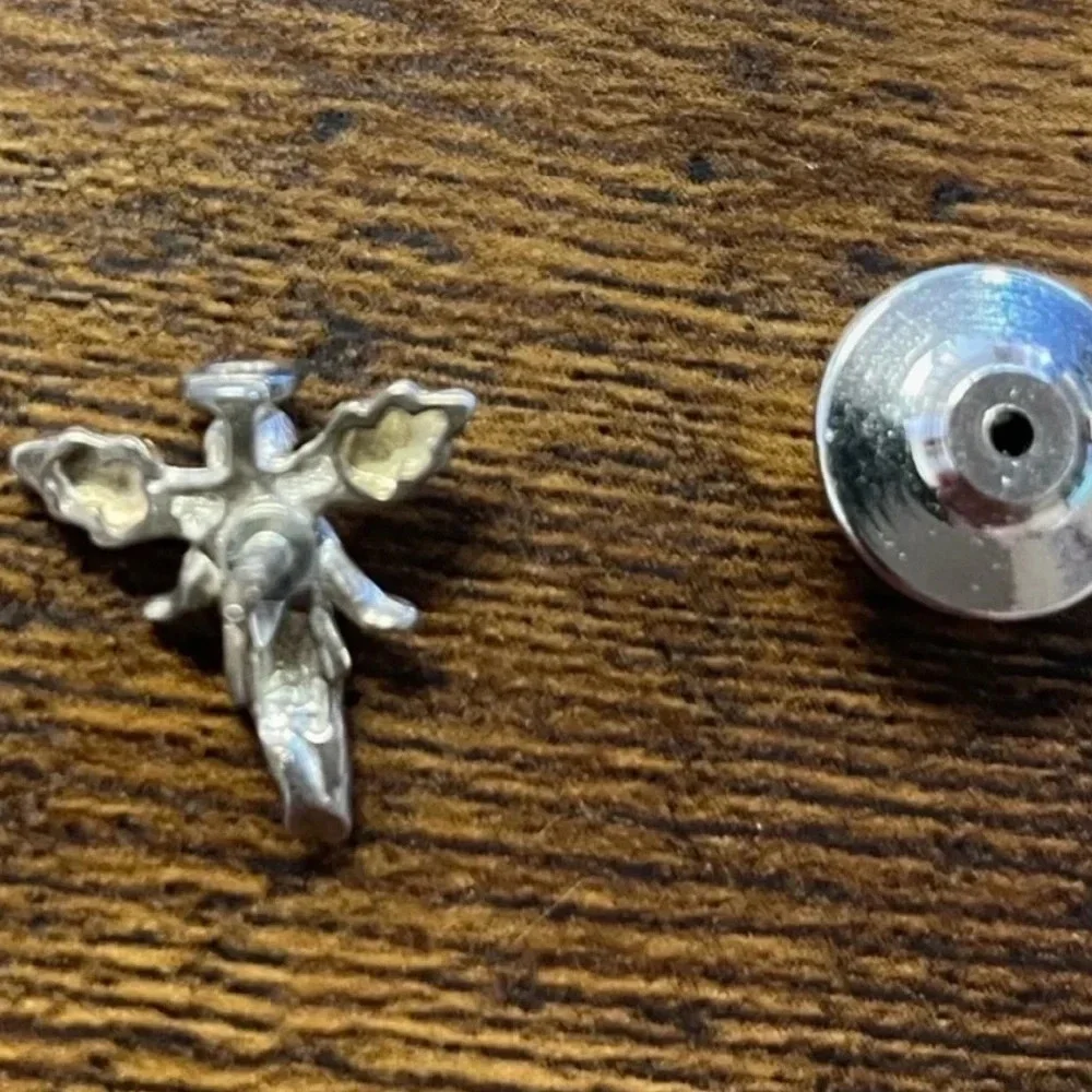 Vintage Black Hills Gold Angel pin.
